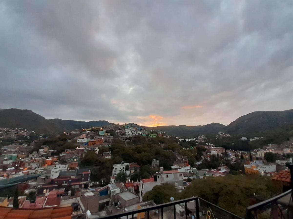 Hostal Casa De Dante Guanajuato Zewnętrze zdjęcie