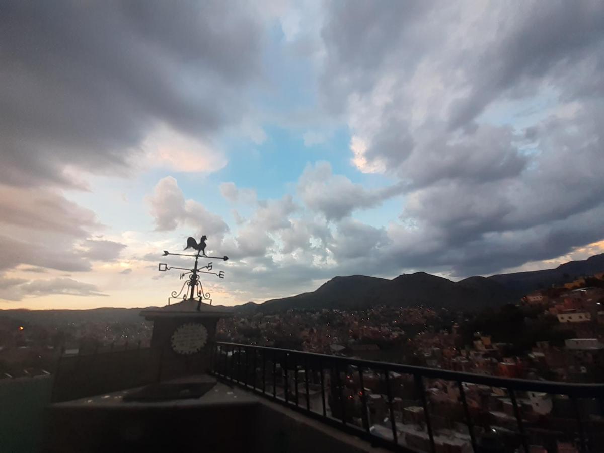 Hostal Casa De Dante Guanajuato Zewnętrze zdjęcie
